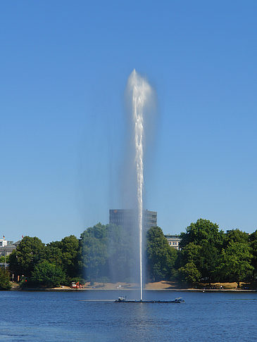 Fotos Fontäne auf der Binnenalster | Hamburg