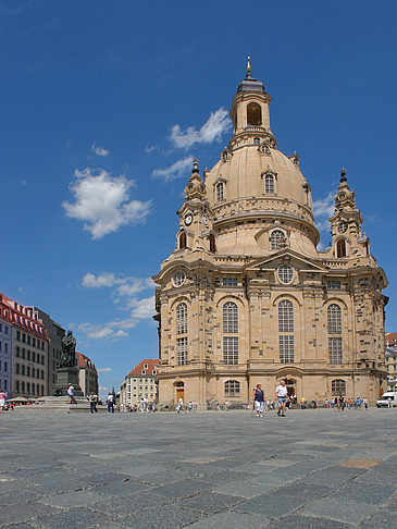 Frauenkirche und Neumarkt Foto 