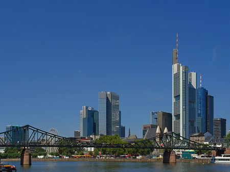 Fotos Skyline von Frankfurt mit eisernem Steg | Frankfurt am Main