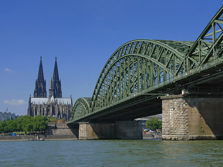 Hohenzollernbrücke am Kölner Dom