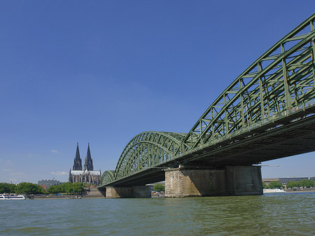 Hohenzollernbrücke am Kölner Dom